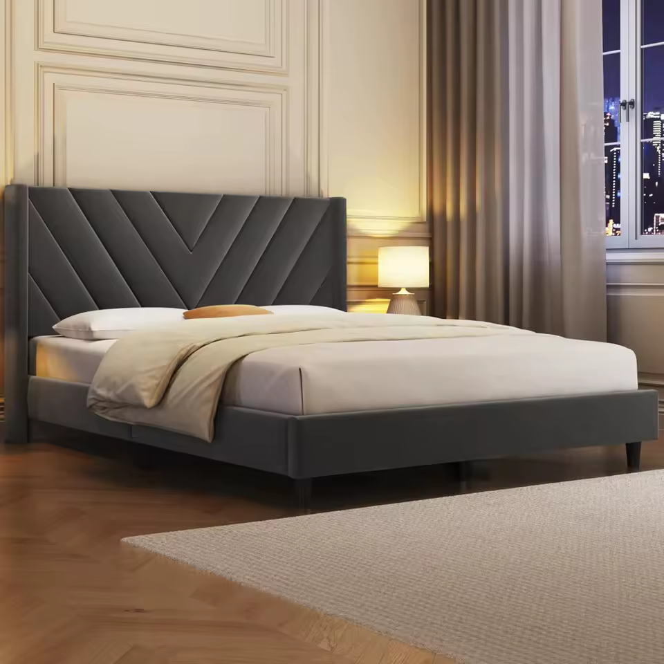 Queen size bed frame with headboard - Image 3